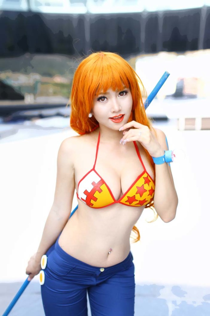 Nami-cosplay-1