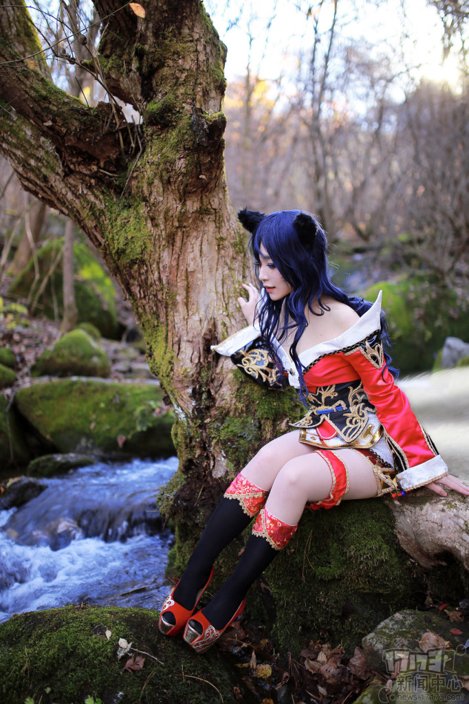 thanh-nien-game-lmht-cosplay-ahri-4